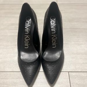 Calvin Klein Black size 7 1/2 with  2 1/2 inch heel - closed toe! Like New!